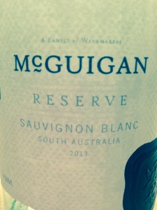 McGuigan Reserve Sauvignon Blanc wine 2013